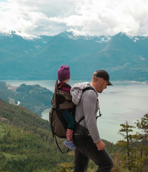 Fairy-tale family adventure through mountain landscapes